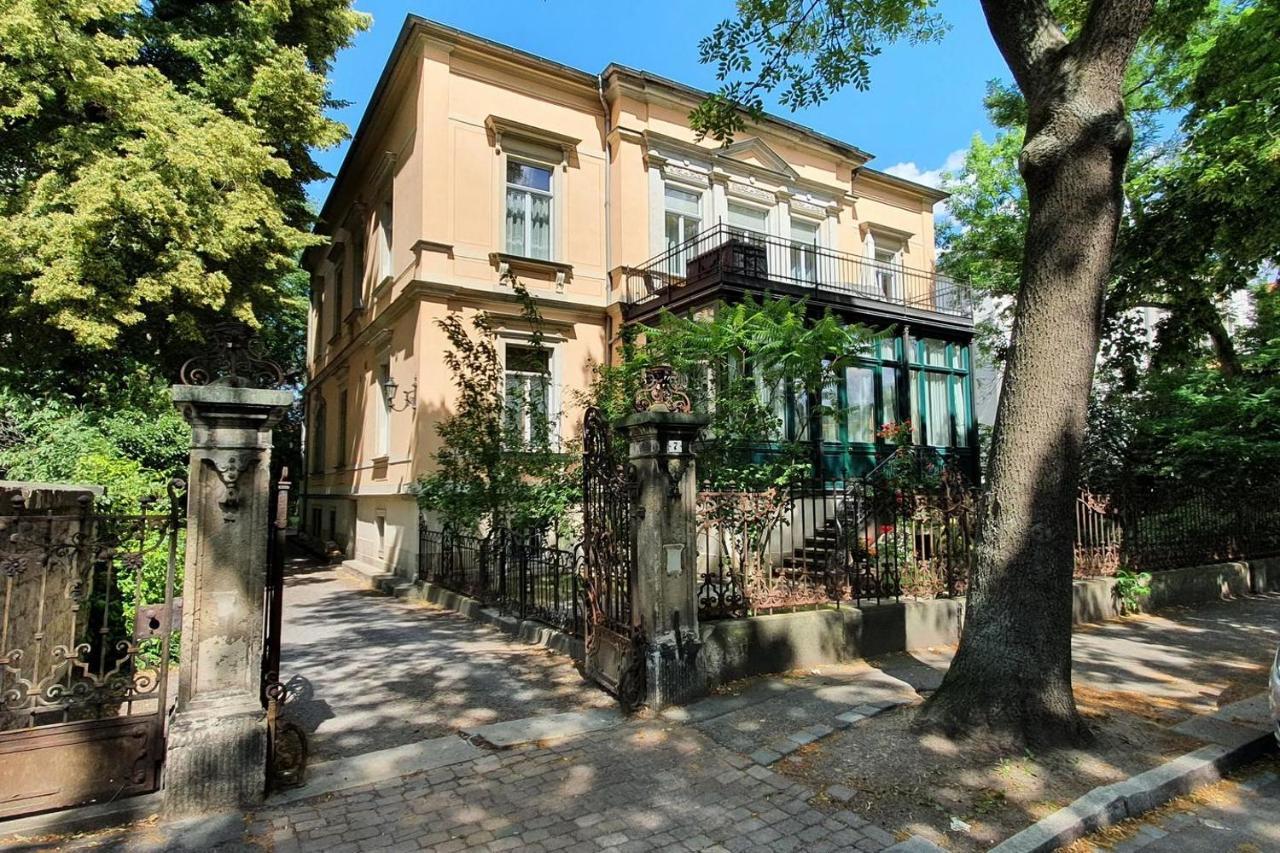 Ferienwohnungen Villa Haniel Carl دريسدن المظهر الخارجي الصورة